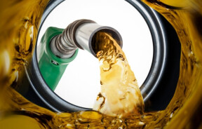 Грудневі запаси дизелю скорочуються: чи загрожує Україні дефіцит пального через роботу генераторів