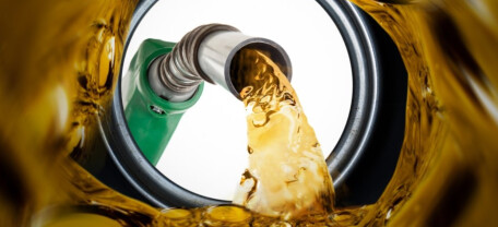 Грудневі запаси дизелю скорочуються: чи загрожує Україні дефіцит пального через роботу генераторів