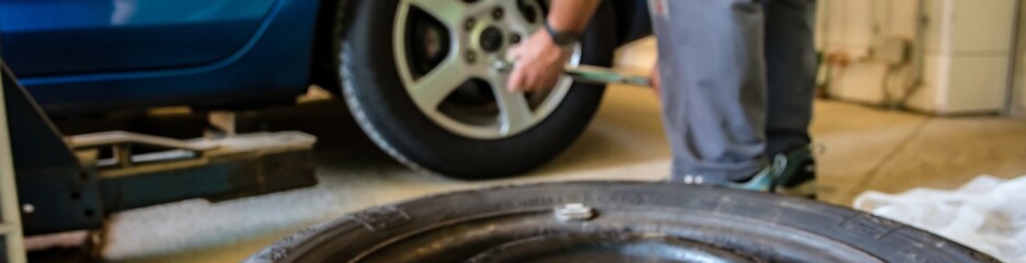 Эксперты подсказали, когда пора “переобувать” авто в зимнюю резину