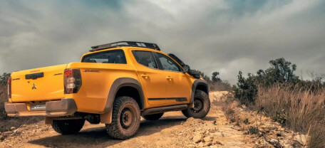 Mitsubishi показала лімітовану офроуд-версію Triton Savana з рекордною прохідністю