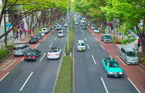 Чому у світі не скрізь правосторонній рух: пояснення, яке дивує