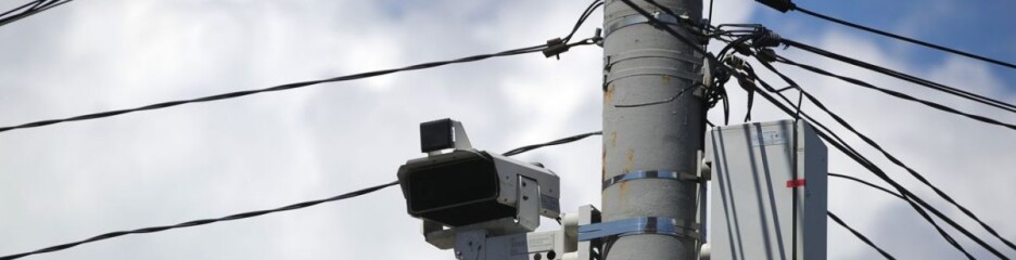 Камери в Україні почнуть автоматично фіксувати проїзд на червоне світло