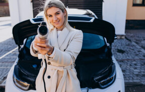 Повернення ПДВ на електромобілі: як змінилися ціни та що чекає ринок навесні 2026 року