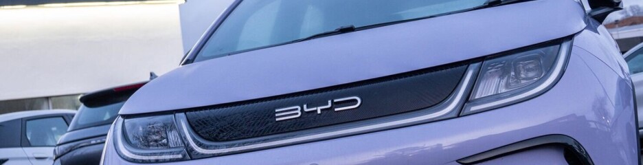 Продажі Tesla в Європі різко впали, а китайський BYD нарощує оберти