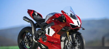 Ducati готовит обновлённую Panigale V4 R 2026 — ещё более мощную и технологичную