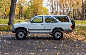 Рідкісний Toyota 4Runner 1991 року на аукціоні Bring a Trailer