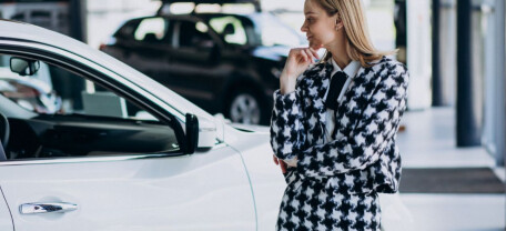 Где безопаснее и выгоднее покупать подержанный автомобиль: автосалон, автобазар или интернет