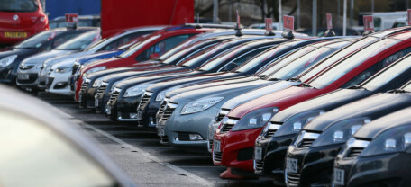 МВД временно остановило работу более 100 авто-площадок: что показали проверки и какие последствия ждут рынок