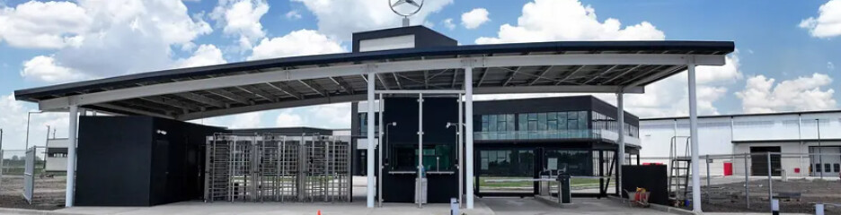 Mercedes-Benz открыл новый завод по производству грузовиков и автобусов