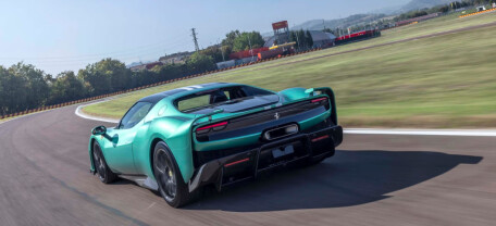 Ferrari представила нову 296 Speciale