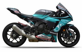 Уникальная Yamaha YZF-R1 Petronas на аукционе