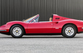 Ferrari Dino 1973, що належала Бобу Сігеру, виставлена на продаж на Bring a Trailer