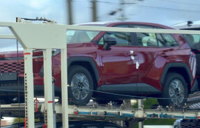 Toyota RAV4 2026 готується до глобального дебюту: перші сигнали з Японії