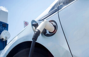 Рынок электромобилей стремительно растёт: как Украина завершила ноябрь 2025 года