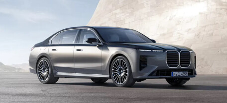 BMW обновила флагманский седан BMW 7 Series: больше технологий и новые силовые установки