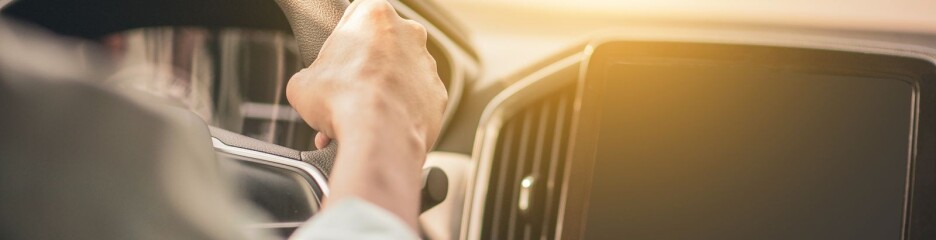 Права з 17 років у супроводі та нові правила для посвідчень: що пропонує законопроєкт №16170