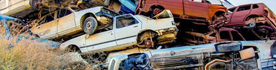 В Україні у серпні списали понад 2 тисячі авто: які моделі зникли з доріг