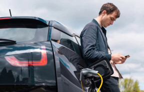 Импорт электромобилей в Украине обвалился в 14 раз: как возвращение НДС изменило рынок в январе 2026 года