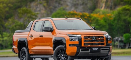 Маленький автомобиль против большого пикапа: какие машины лучше защищают водителя при ДТП