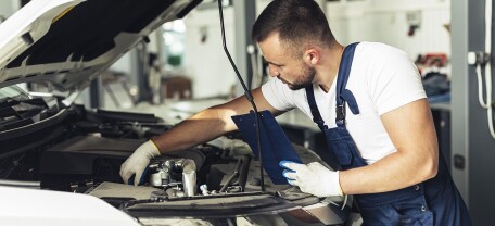 Техогляд авто: 5 найпоширеніших міфів, які плутають українських водіїв