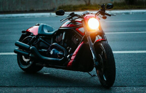 Ринок мотоциклів в Україні оживає: що показав лютий 2026 року