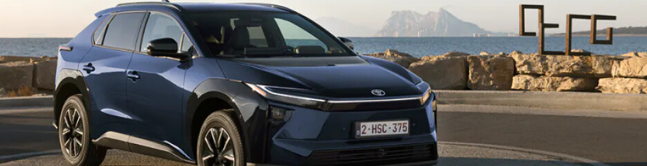 Toyota bZ4X: оновлений електричний кросовер виходить на український ринок