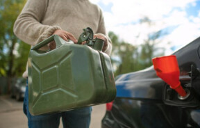 Запаси бензину втратили сенс: чому сучасне пальне швидко псується і шкодить двигунам