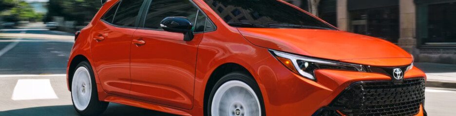 2026 Toyota Corolla Hatchback FX: Специальная версия с уникальными белыми колесами
