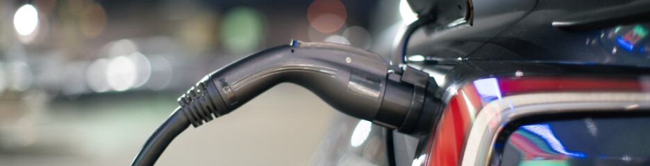 В Украине с 1 января 2026 года начали облагать налогом электромобили