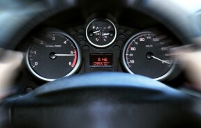 Как проверить реальный пробег автомобиля перед покупкой