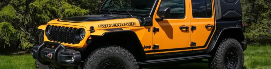 Jeep представил необычную модификацию Wrangler с тентом и палаткой прямо в кузове