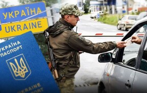 Виїзд за кордон на авто: які документи потрібно мати у 2025 році