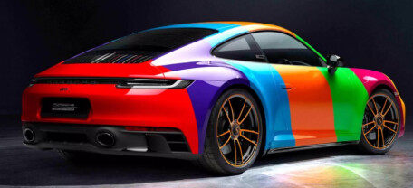 Porsche працює над кузовом зі змінним кольором: електрика замість фарби
