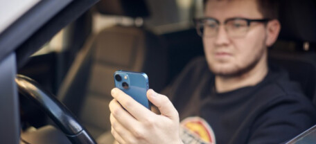 До 30% авто в Україні оформлюють через «Дію»: цифровий сервіс став головним каналом перереєстрацій
