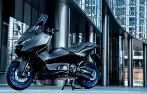 Yamaha TMAX 2025: Лидер среди скутеров возвращается с обновлением