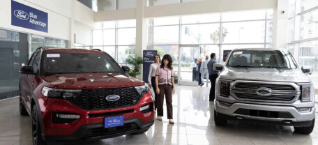 Ford виходить на Amazon: як автогігант продає сертифіковані вживані авто онлайн