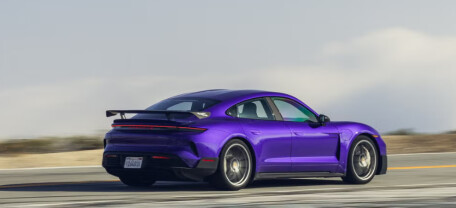 Porsche Taycan Turbo GT Weissach 2025: самый быстрый электрокар среди конкурентов