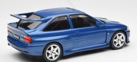 Ford Escort RS Cosworth 1993 года: Легенда ралли с мощным двигателем