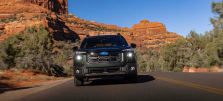 Subaru кардинально змінила Outback 2026: менше “унікального універсалу”, більше класичного SUV