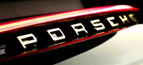 Porsche зазнала рекордних фінансових втрат і готується до завершення випуску класичних моделей