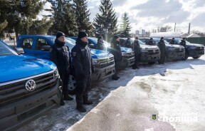 Европейский Союз передал Украине 25 новых автомобилей для полиции