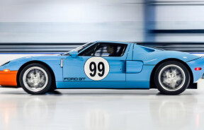 Автомобиль Ford GT 2006 года, ранее принадлежавший Уэйну Грецки, выставили на аукцион