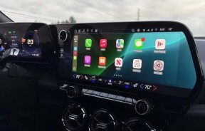 General Motors відмовляється від Apple CarPlay та Android Auto