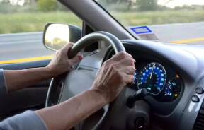 Заборона сідати за кермо: чим відрізняється обмеження від позбавлення водійських прав