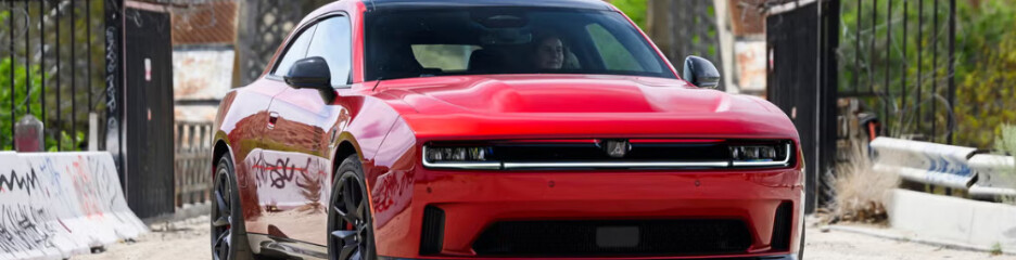 У США залишать лише одну версію електромобіля Dodge Charger Daytona у 2026 році